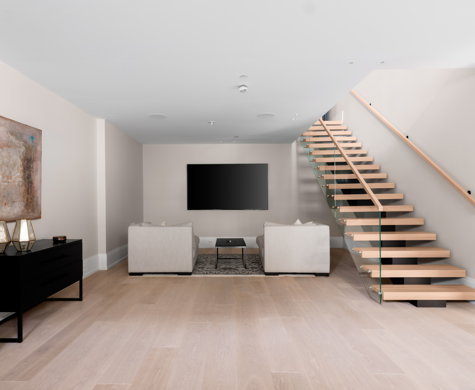 Crown Manor 15