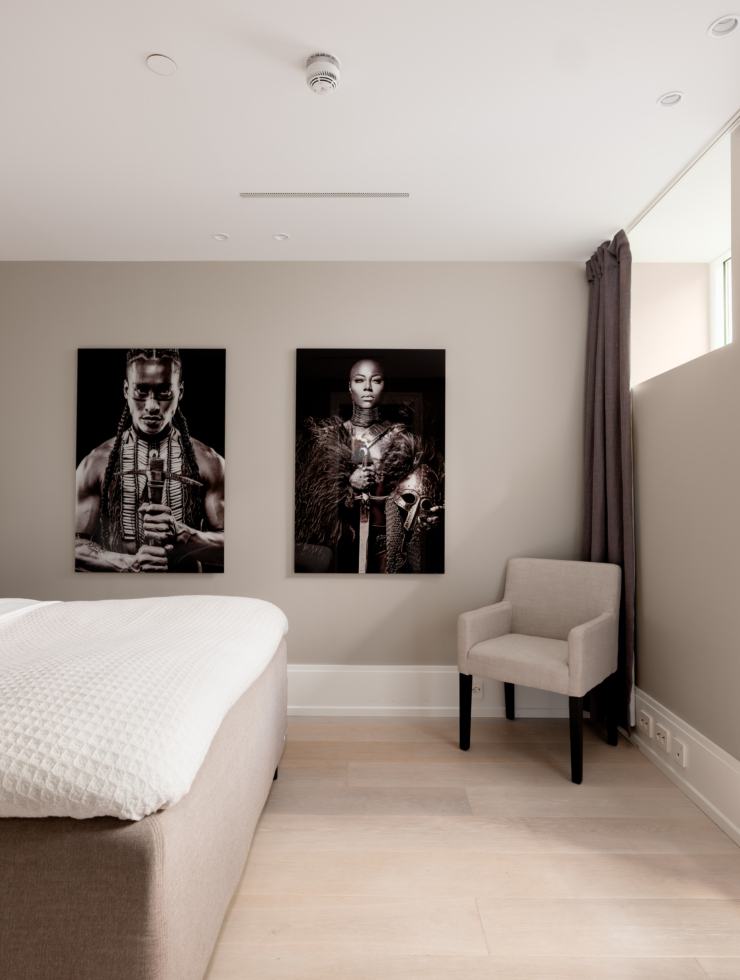 Crown Manor 19
